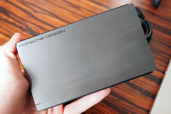 LaCie e Porsche Design lanciano una nuova generazione di hard disk   1