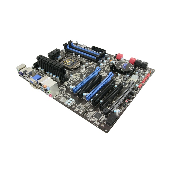 Sapphire ufficializza il lancio della motherboard Pure Platinum Z68 3