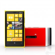 Nokia presenta i nuovi Lumia 920 e 820 2