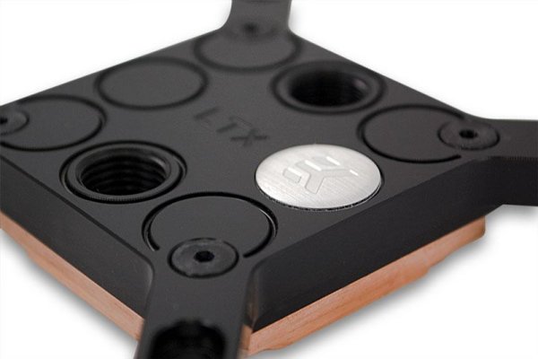 EK aggiorna la linea di waterblock Supreme con la versione LTX 1