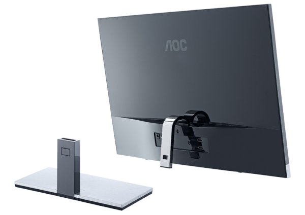AOC rivoluziona il mercato dei monitor 3D con il nuovo d2757Ph da 27 pollici 4