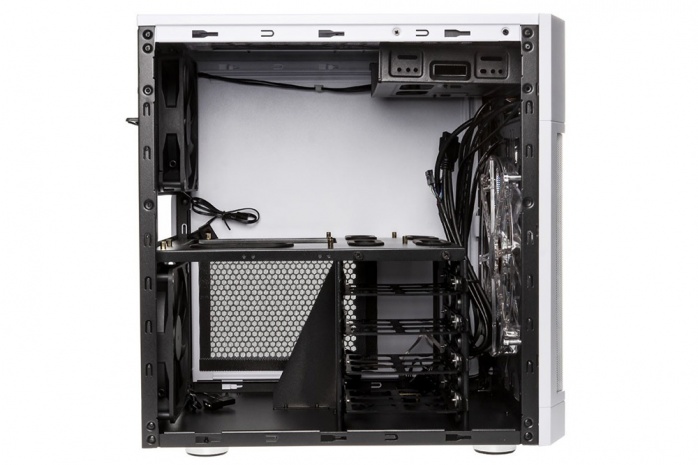 Anidees AI7m: un microATX per utenti esigenti 2