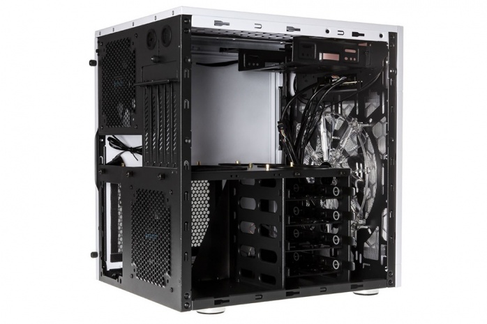 Anidees AI7m: un microATX per utenti esigenti 3