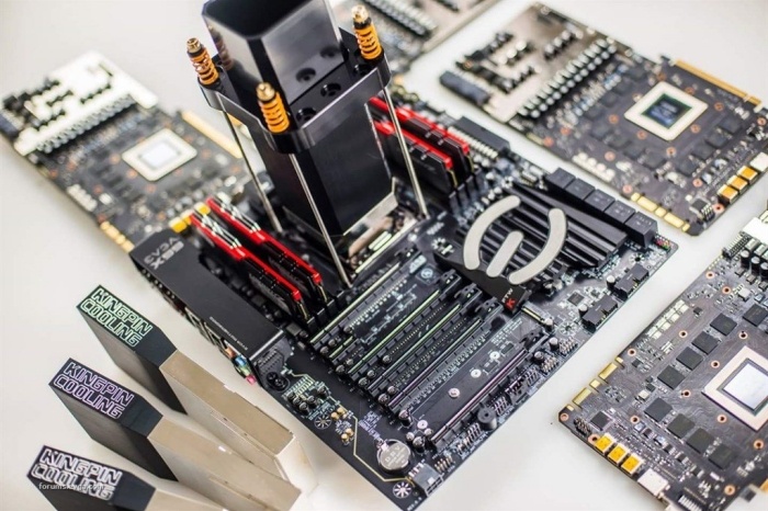 EVGA mostra la X99 FTW K 1