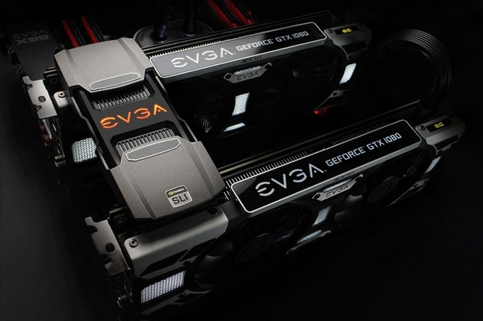 EVGA svela gli SLI BRIDGE HB custom 1