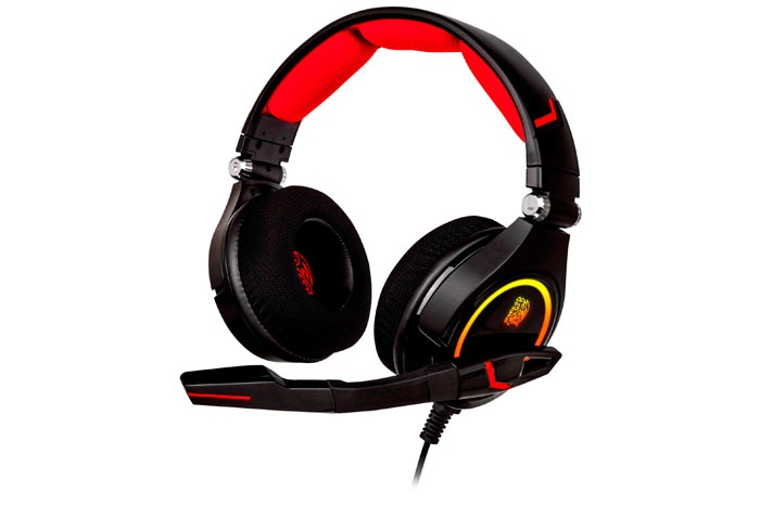 Tt eSPORTS lancia le cuffie CRONOS RGB 7.1 2