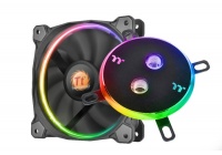 Ventole coloratissime e waterblock per CPU dotati di LED RGB presto disponibili per gli appassionati di modding.