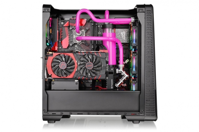 Thermaltake View 28 Gull Wing, arriva il display RGB Matrix 3