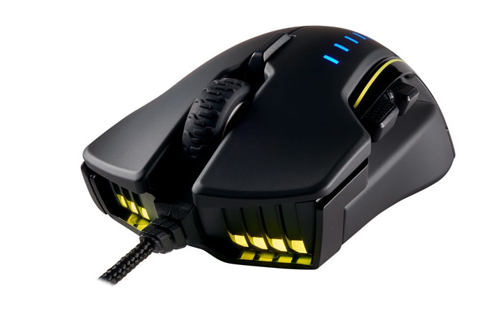 CORSAIR lancia il GLAIVE RGB 5