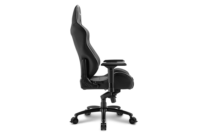 Anche Sharkoon entra nel mercato delle gaming chair 3