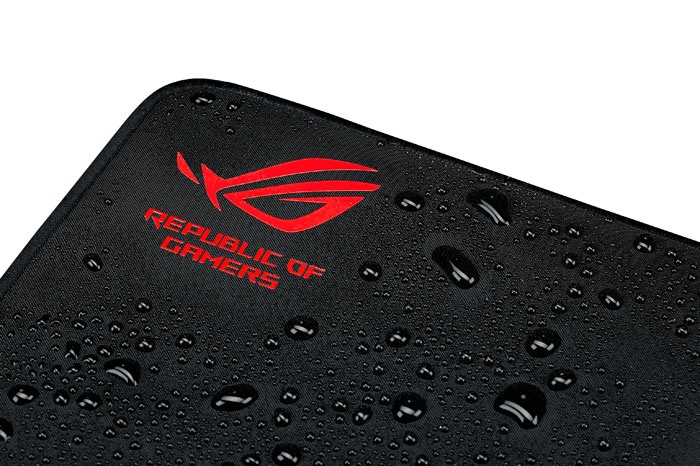 ASUS lancia i mousepad Scabbard e Strix Edge 2