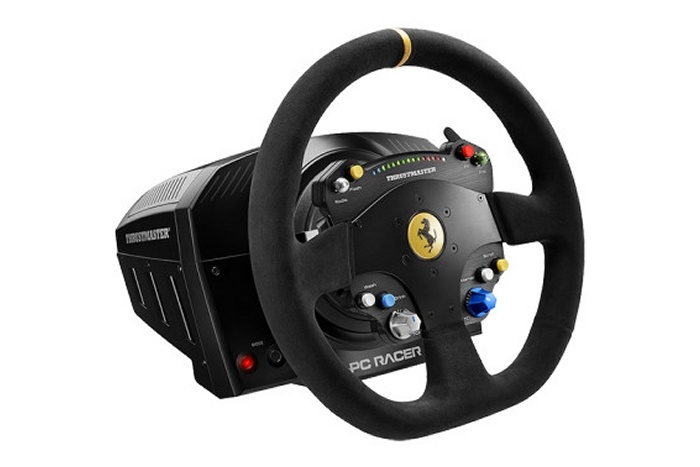 Thrustmaster presenta un volante ispirato alla 488 Challenge 1