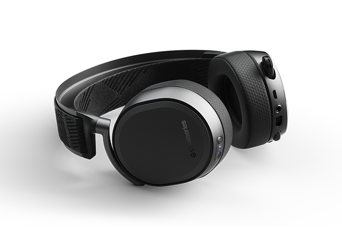 SteelSeries presenta le cuffie Arctis Pro 5