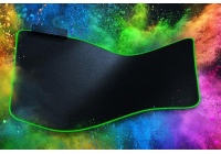 Il primo mousepad in tessuto con illuminazione RGB.