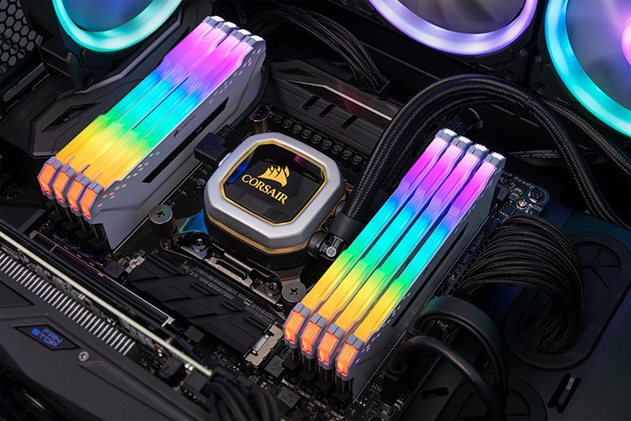 CORSAIR lancia le VENGEANCE RGB PRO 4