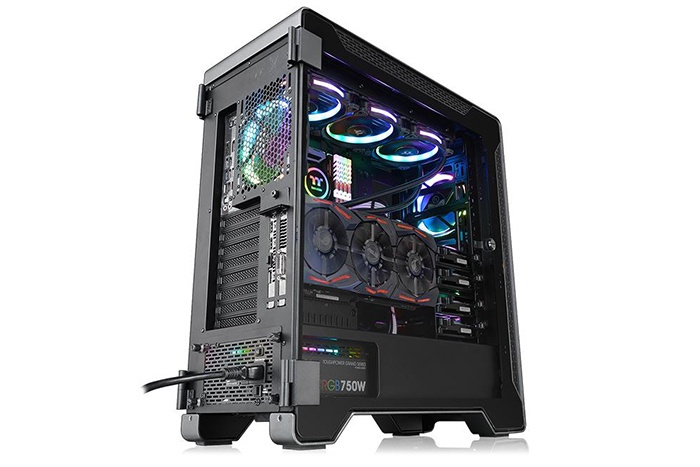 Thermaltake rilascia l'A500 Aluminum TG 5