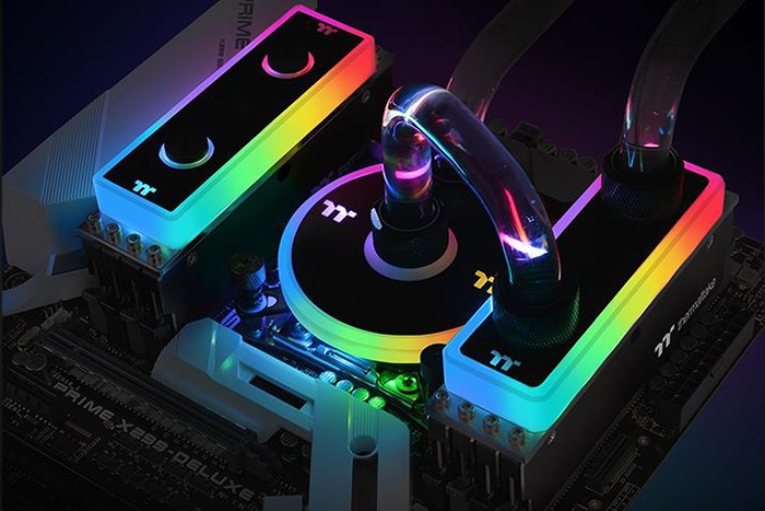 Thermaltake tra strette di mano e interessanti novità 3