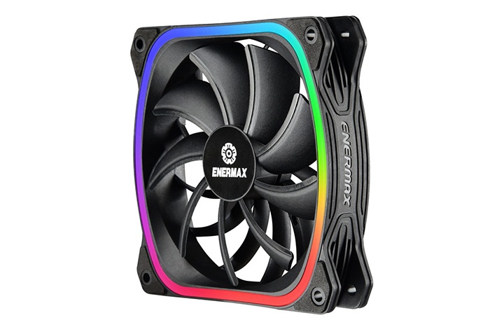 ENERMAX presenta nuovi prodotti con ventole SquA RGB 4