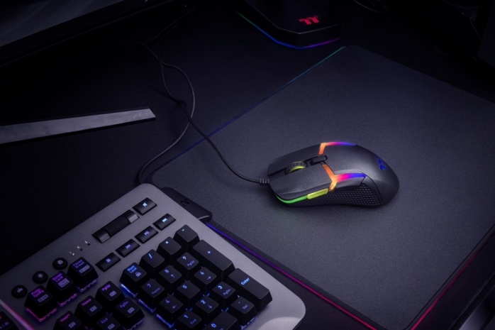 Thermaltake annuncia il mouse Level 20 1