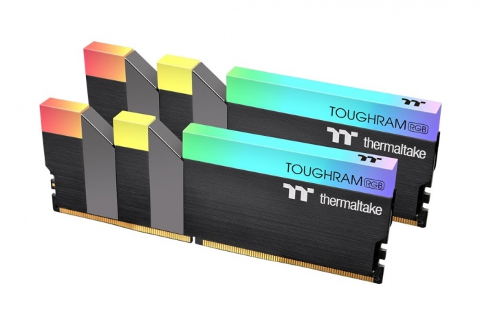 Thermaltake lancia le DDR4 TOUGHRAM RGB 1