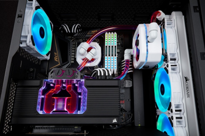 CORSAIR lancia gli Hydro X XG7 RGB 1