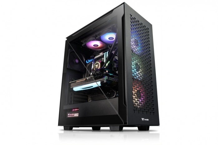 Thermaltake rende disponibili cinque nuovi Gaming Rig 2