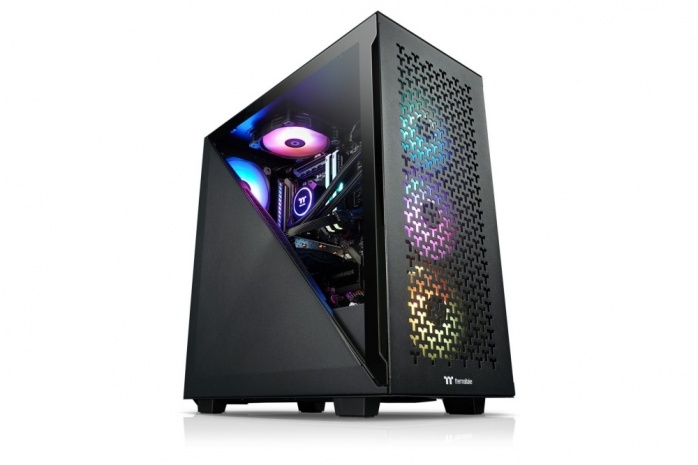 Thermaltake rende disponibili cinque nuovi Gaming Rig 4