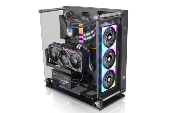 Thermaltake svela il Core P3 TG Pro Black e Snow 1