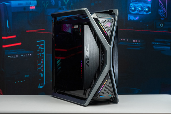 ASUS annuncia il ROG Hyperion GR701 1