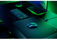 Un nuovo mouse wireless finalmente privo di illuminazione RGB, pensato espressamente per il gaming competitivo.