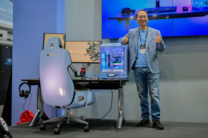 Thermaltake annuncia nuovi case e prodotti per sim racing 6