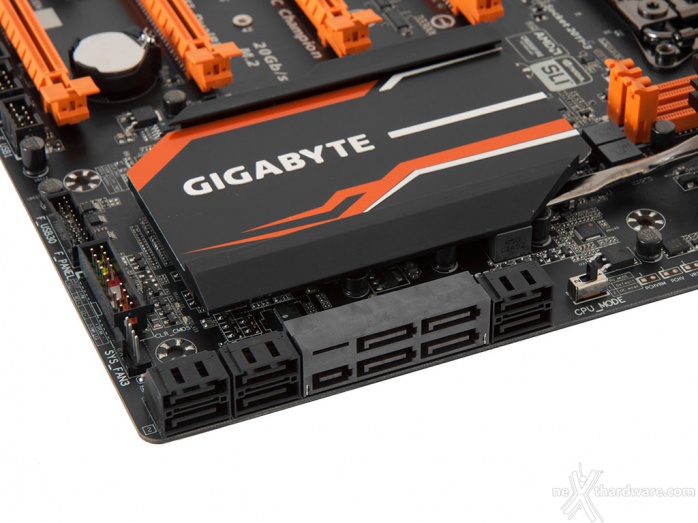 GIGABYTE GA-X99-SOC Champion 6. Connettività 1