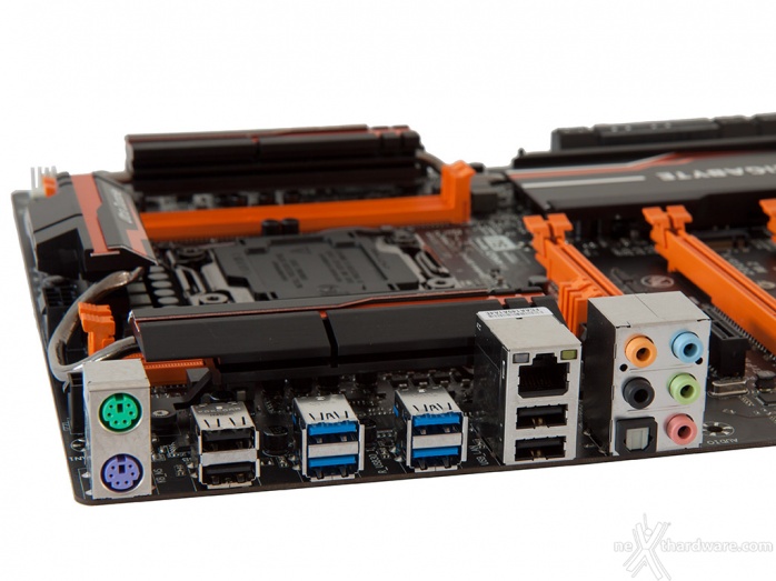 GIGABYTE GA-X99-SOC Champion 6. Connettività 3