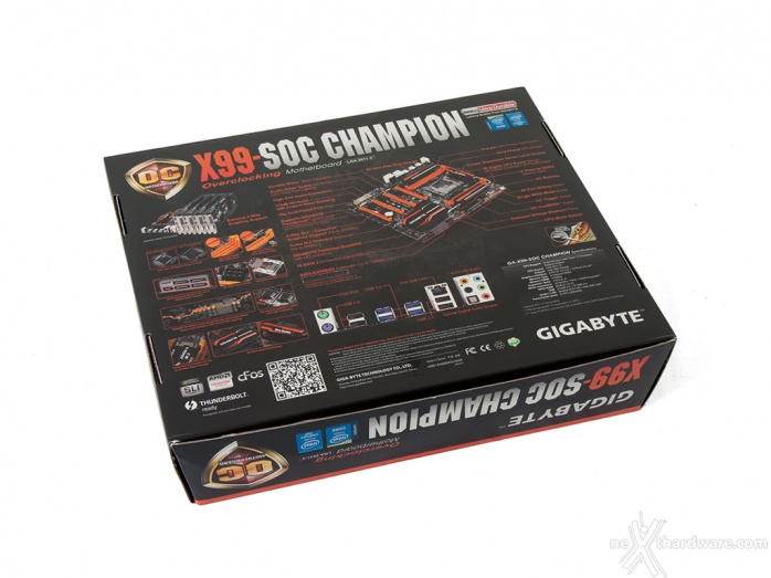 GIGABYTE GA-X99-SOC Champion 3. Packaging & Bundle 2