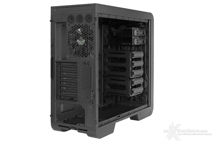 Thermaltake Core V51 4. Interno 4