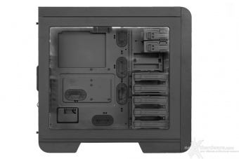 Thermaltake Core V51 3. Esterno - Parte seconda 7