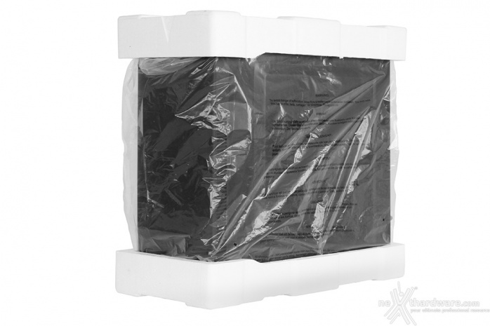 Corsair Carbide 100R Silent Edition 1. Packaging & Bundle 2