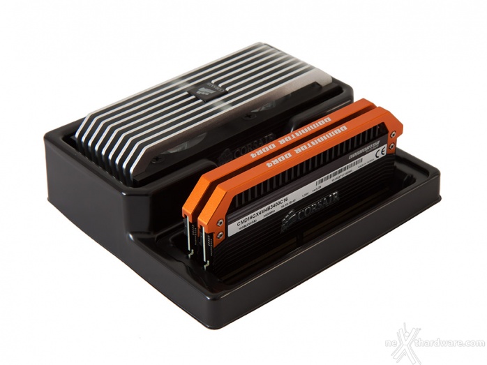 Corsair Dominator Platinum DDR4 3400MHz LE Orange 1. Packaging & Bundle 5
