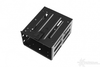 BitFenix AEGIS 4. Interno  6