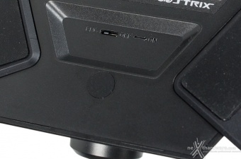 ASUS STRIX 7.1 3. USB Station 6
