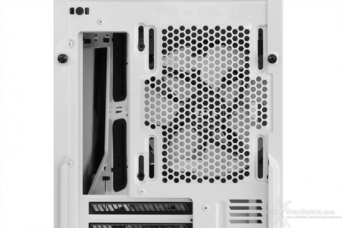 NZXT Noctis 450 3. Esterno - Parte seconda 2