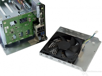 ASUSTOR AS5104T 3. Interno e installazione dischi 6