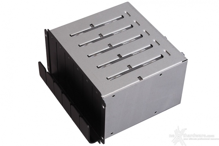 SilverStone CS01-HS 3. Interno 3