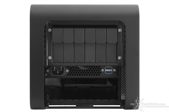SilverStone CS01-HS 2. Esterno 11