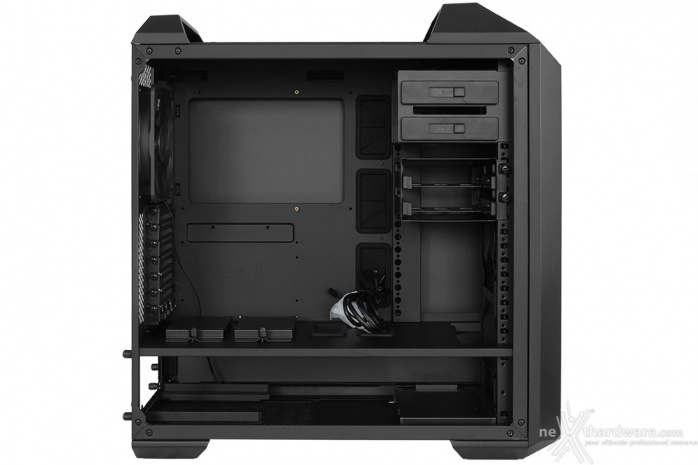 Cooler Master MasterCase 5 & Pro 4. Interno 1