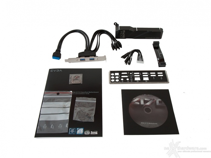 EVGA Z170 Classified 4-Way 2. Packaging & Bundle 5