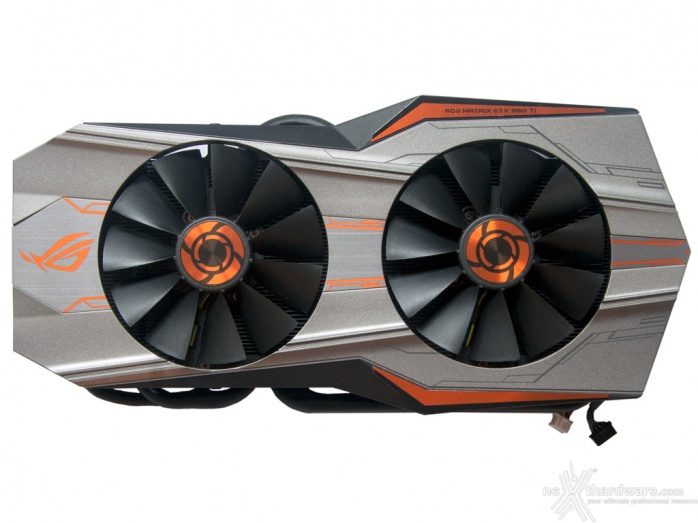 ASUS ROG GTX 980 Ti Matrix Platinum 3. Vista da Vicino 10