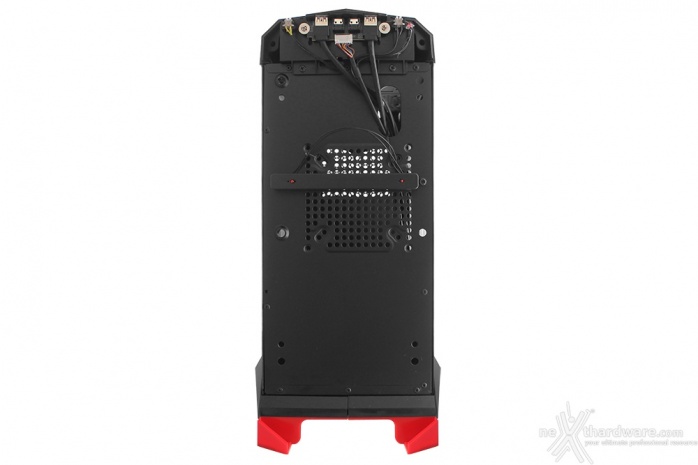 SilverStone Raven RVX01 2. Esterno - Parte prima 6