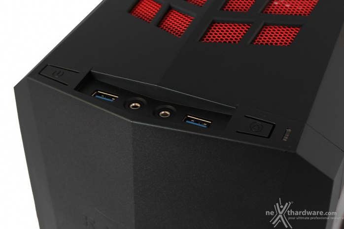 SilverStone Raven RVX01 2. Esterno - Parte prima 7