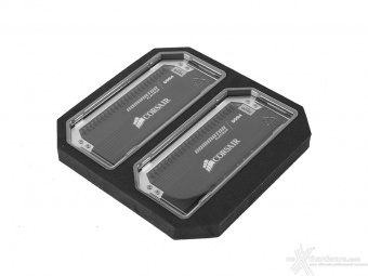 Corsair Dominator Platinum 3000MHz 32GB 1. Packaging & Bundle 4